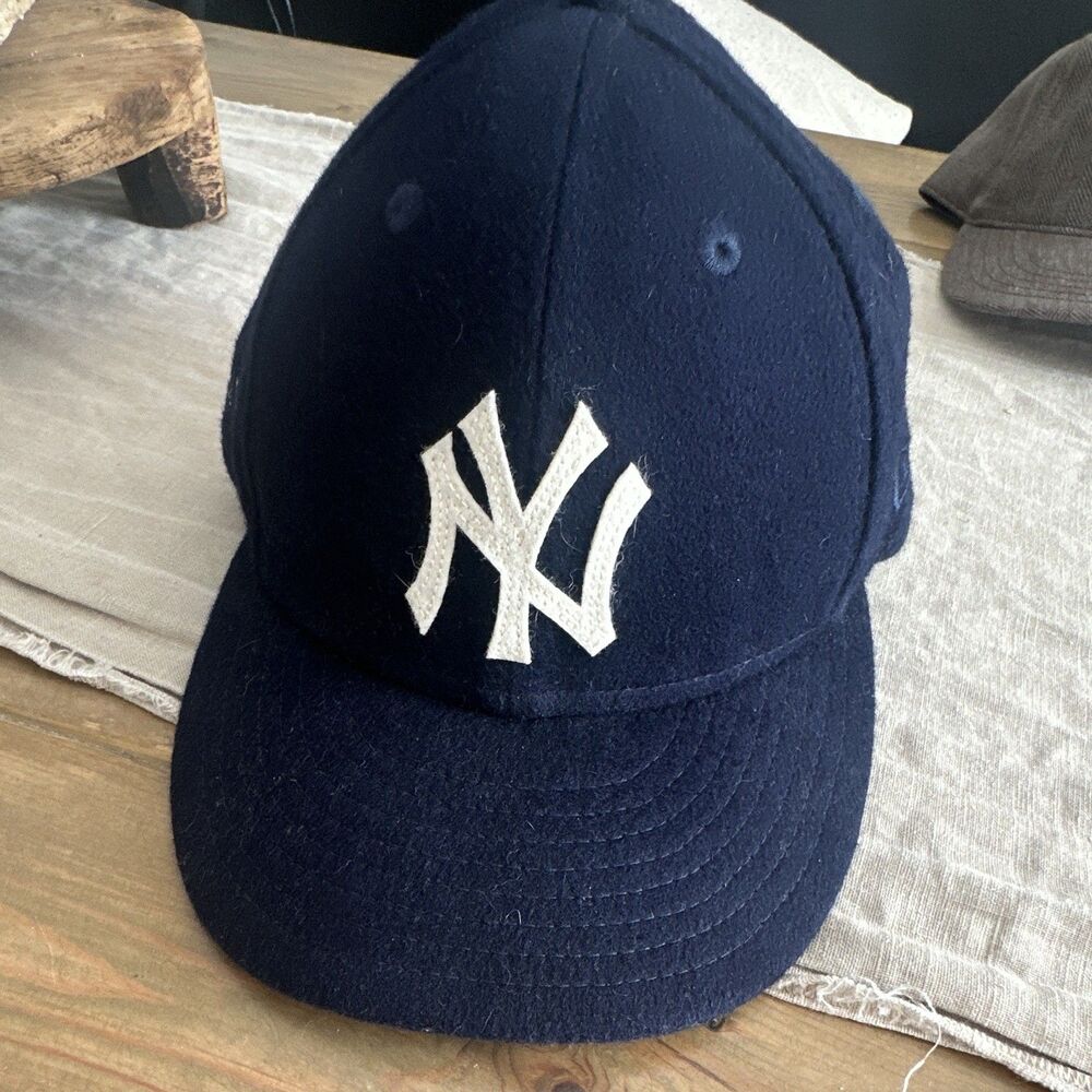 New Era x KITH New York Yankees MLB Blue Fitted Cap Hat Size 7 1/4